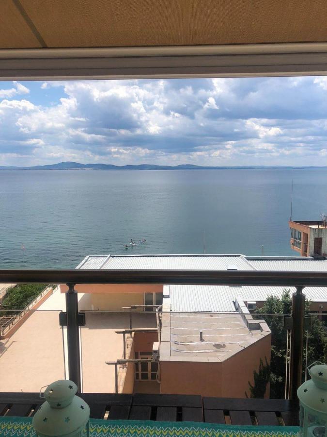 Apartment Nadejda ポモリエ エクステリア 写真