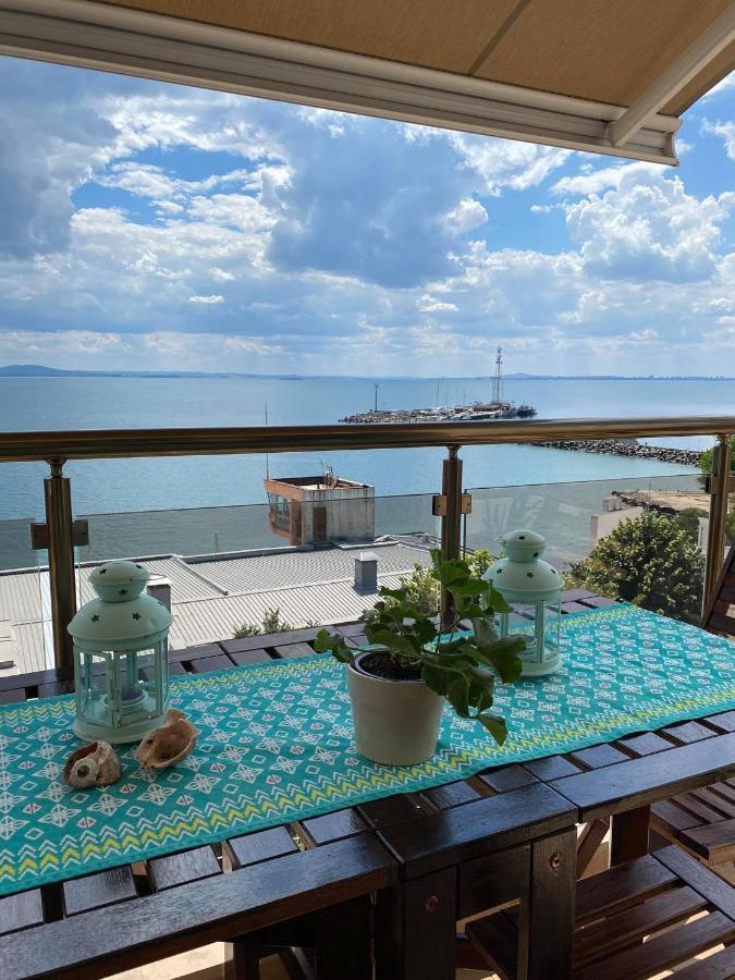 Apartment Nadejda ポモリエ エクステリア 写真